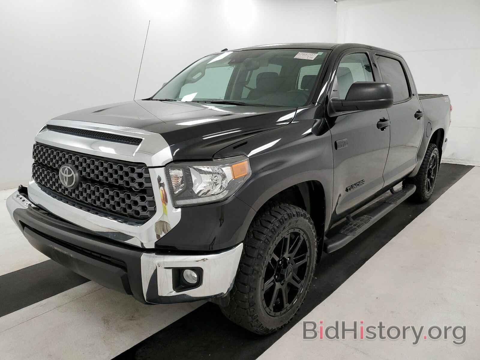 Photo 5TFDW5F12KX833001 - Toyota Tundra 4WD 2019