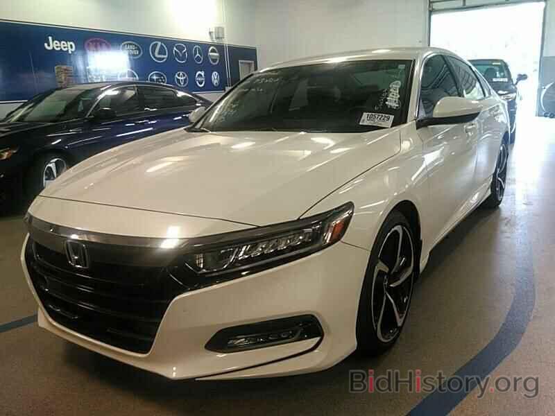 Photo 1HGCV1F37KA154564 - Honda Accord Sedan 2019