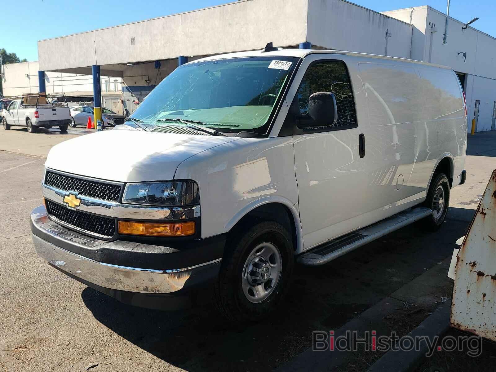 Photo 1GCWGAFG8K1370996 - Chevrolet Express Cargo Van 2019
