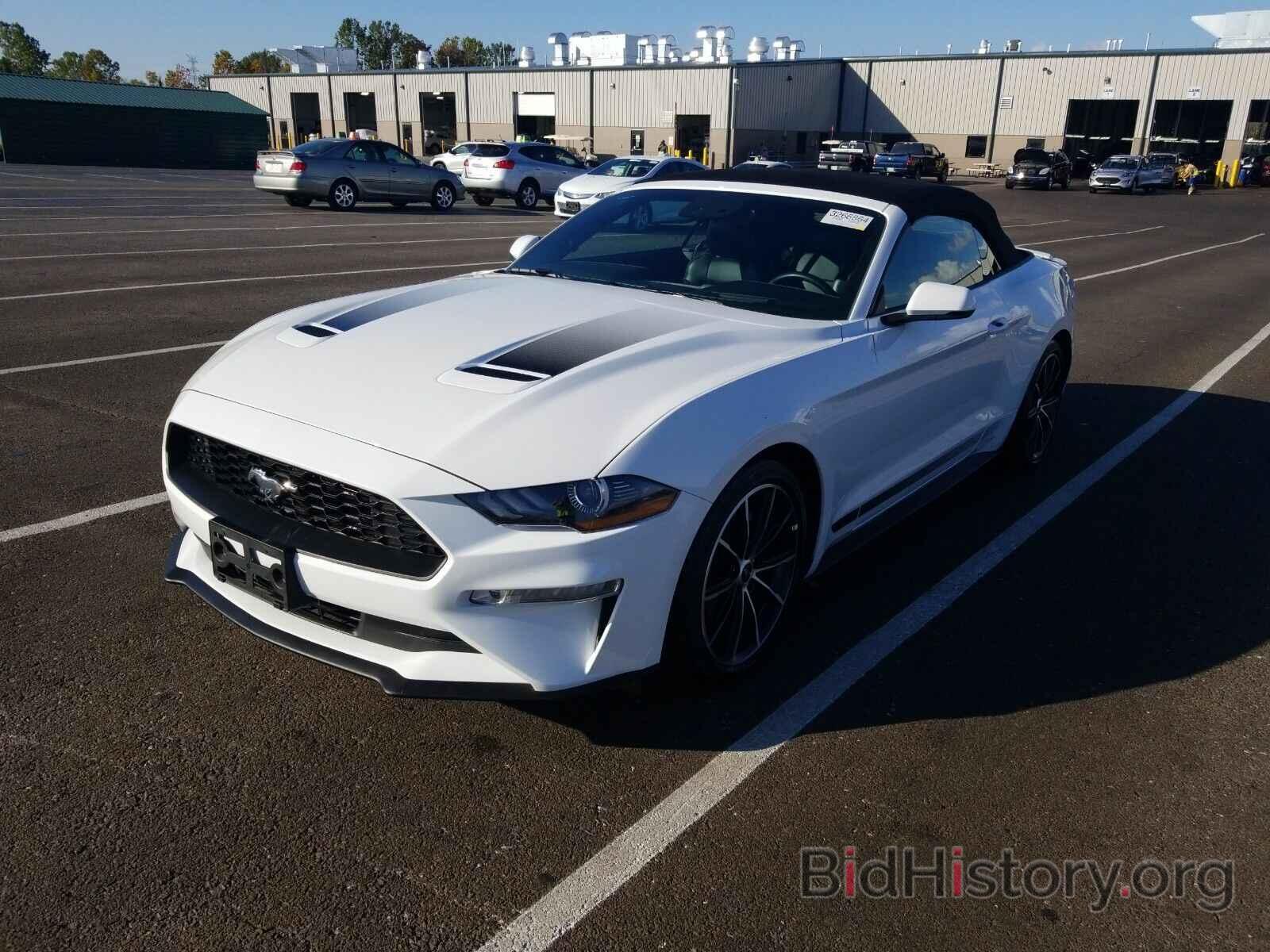 Photo 1FATP8UH9L5138494 - Ford Mustang 2020