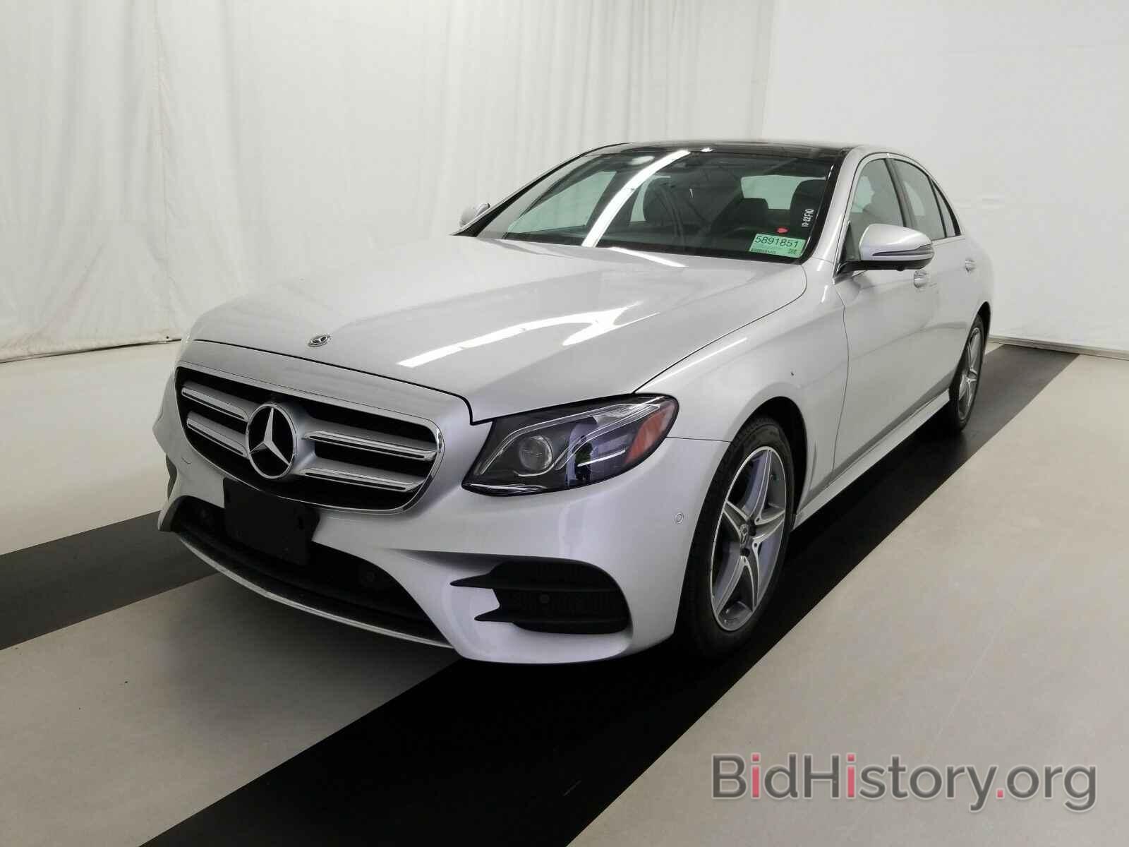 Photo WDDZF4KB7KA517715 - Mercedes-Benz E-Class 2019