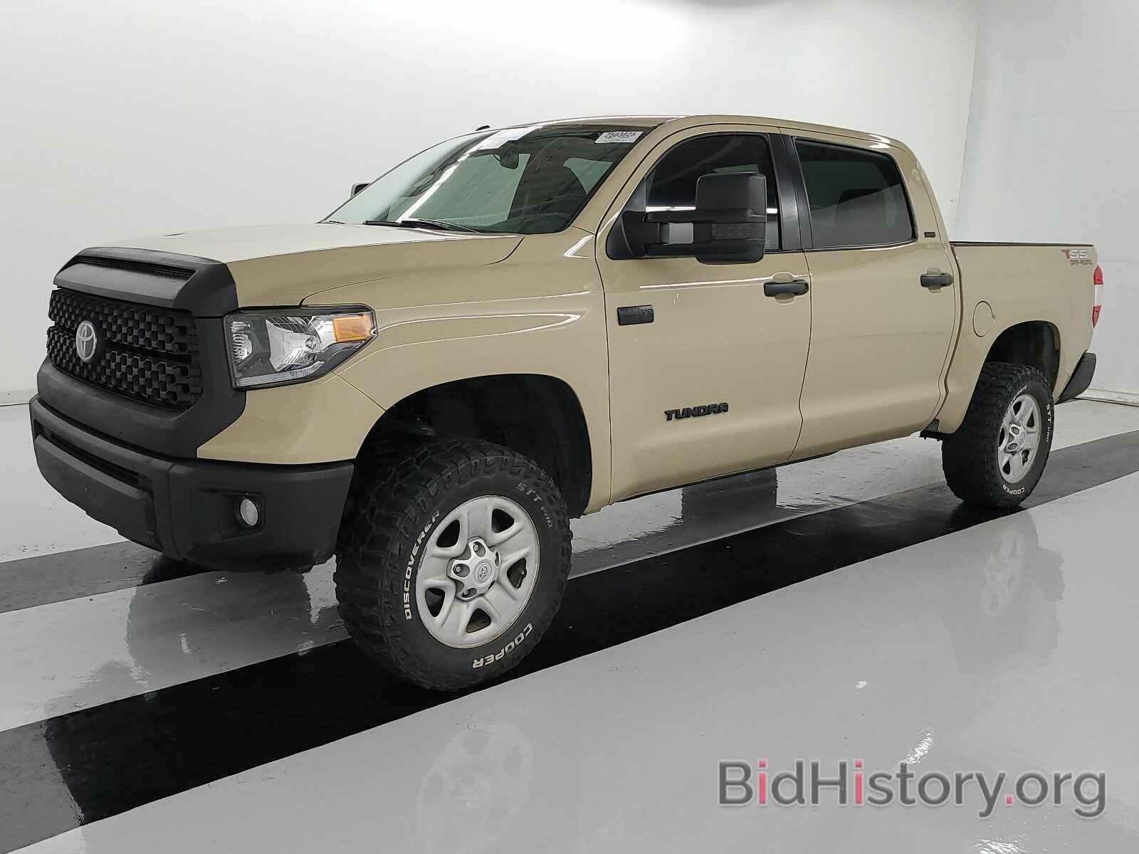 Photo 5TFDW5F12KX857735 - Toyota Tundra 4WD 2019