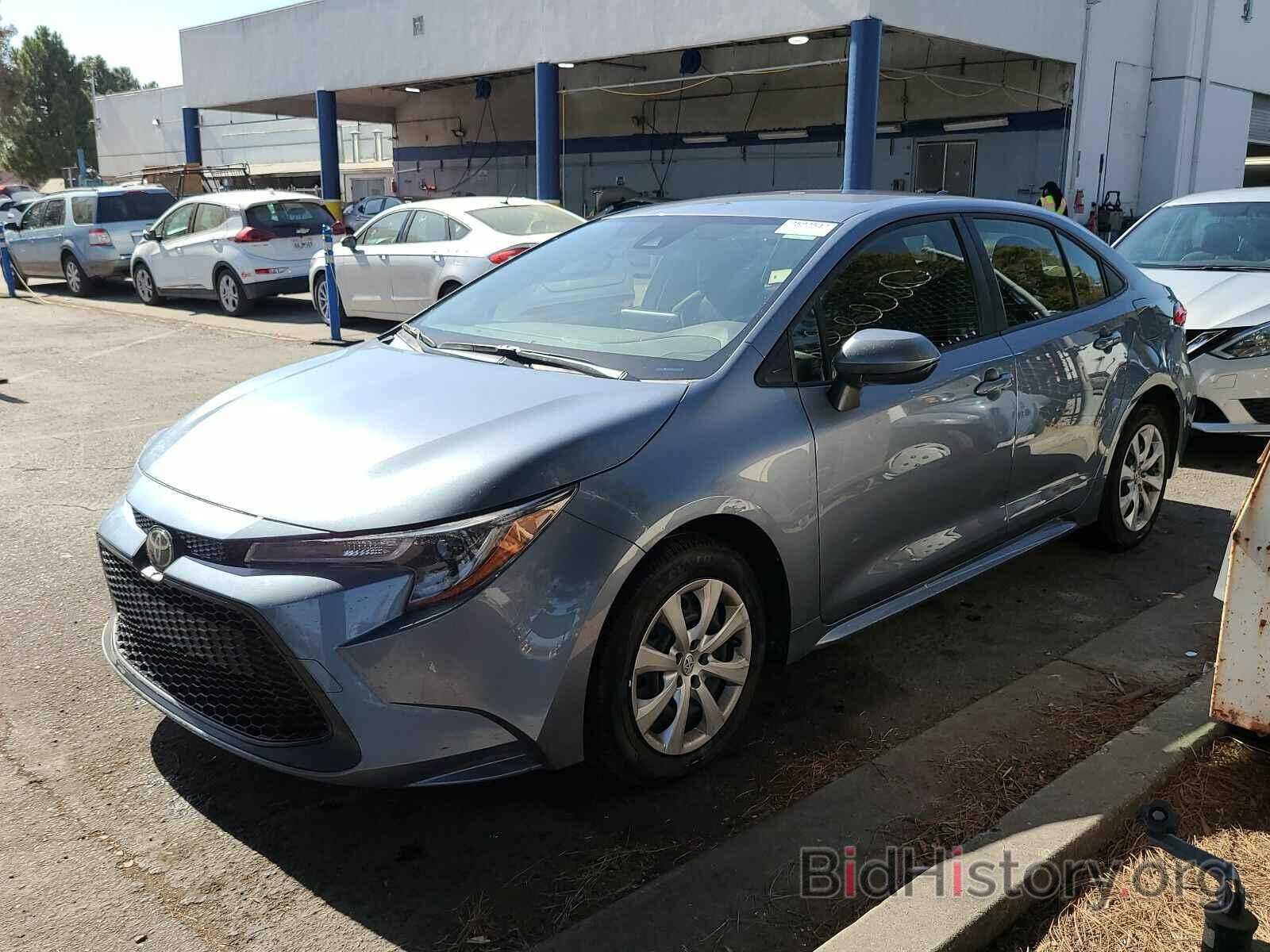 Фотография JTDEPRAE8LJ031317 - Toyota Corolla LE 2020