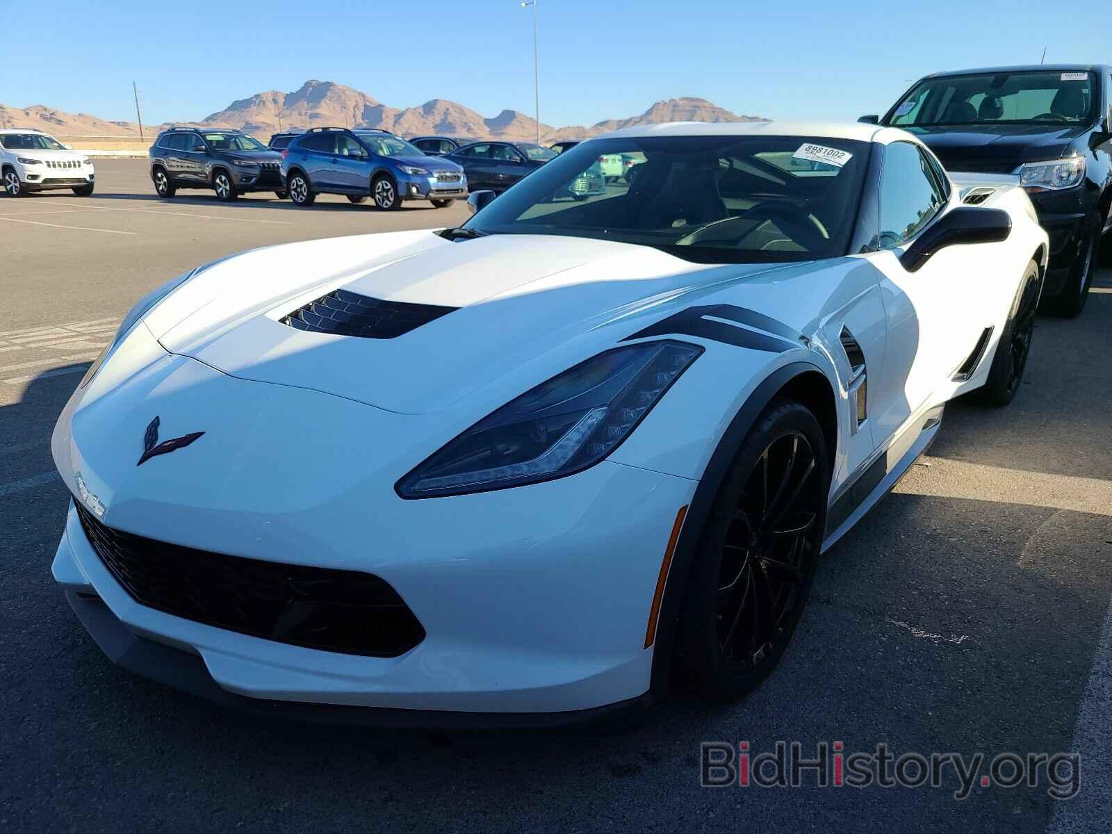 Photo 1G1YY2D76K5124710 - Chevrolet Corvette 2019