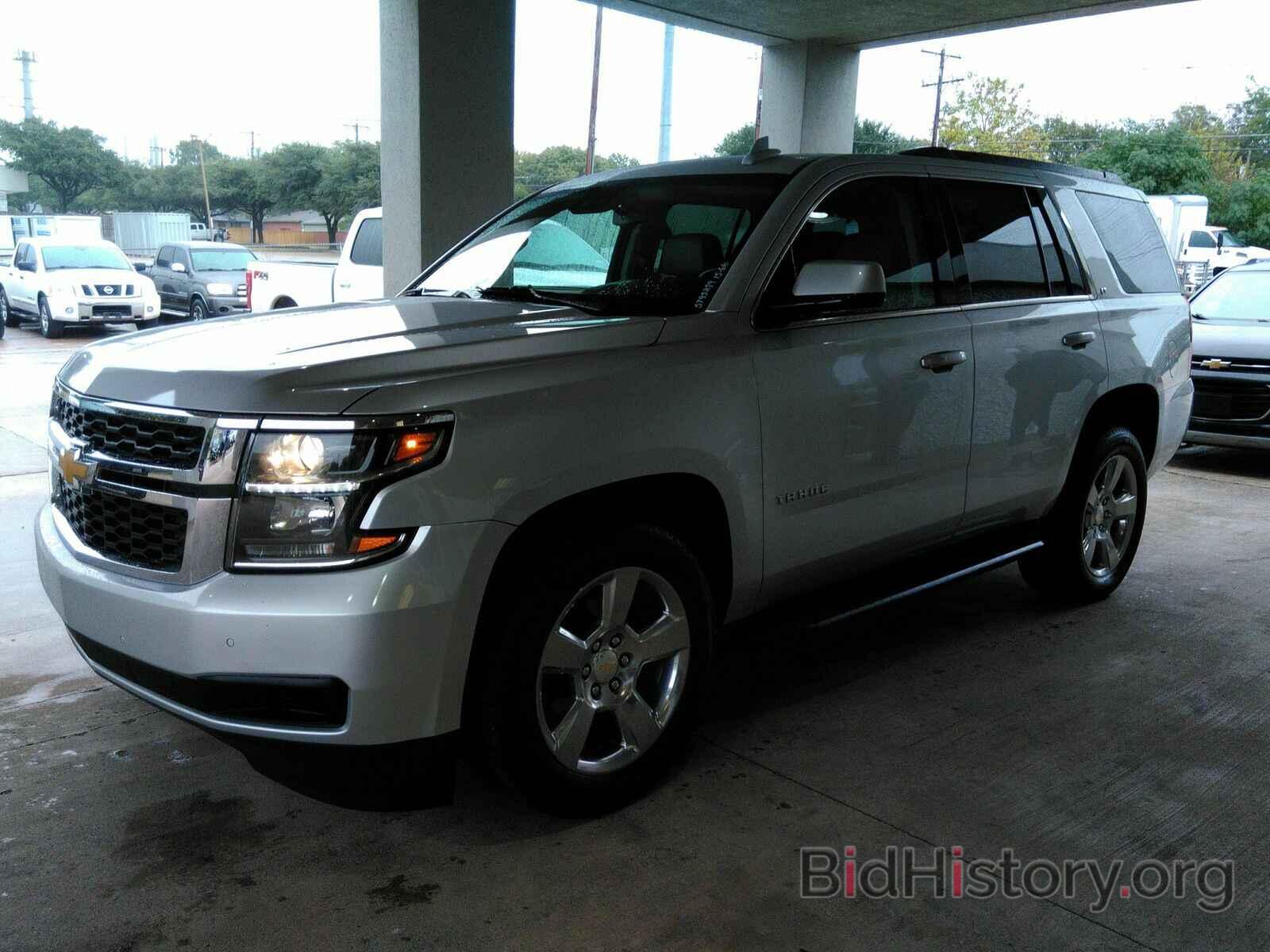 Photo 1GNSCBKC5KR335246 - Chevrolet Tahoe 2019