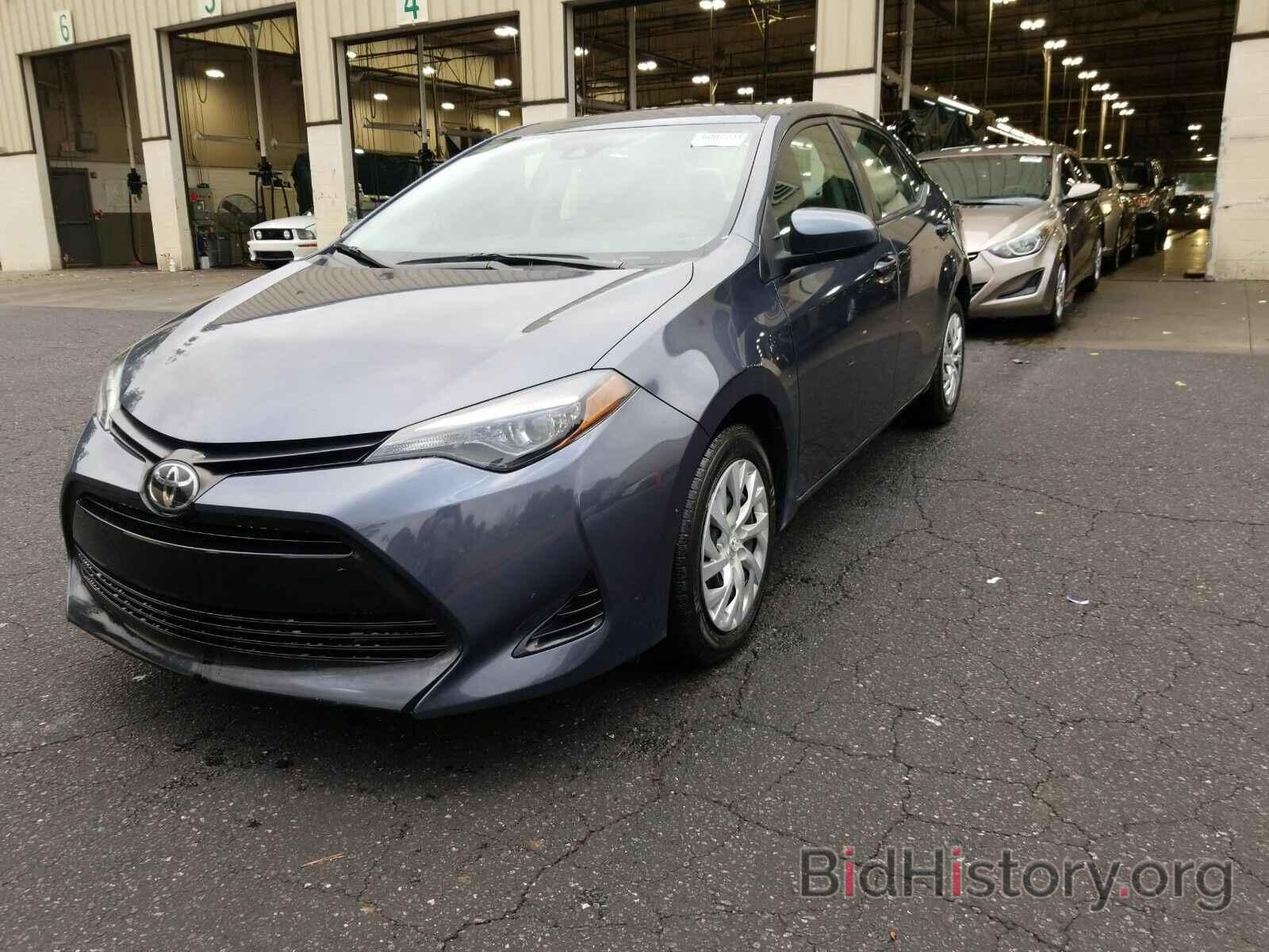 Фотография 5YFBURHE6KP862052 - Toyota Corolla LE 2019