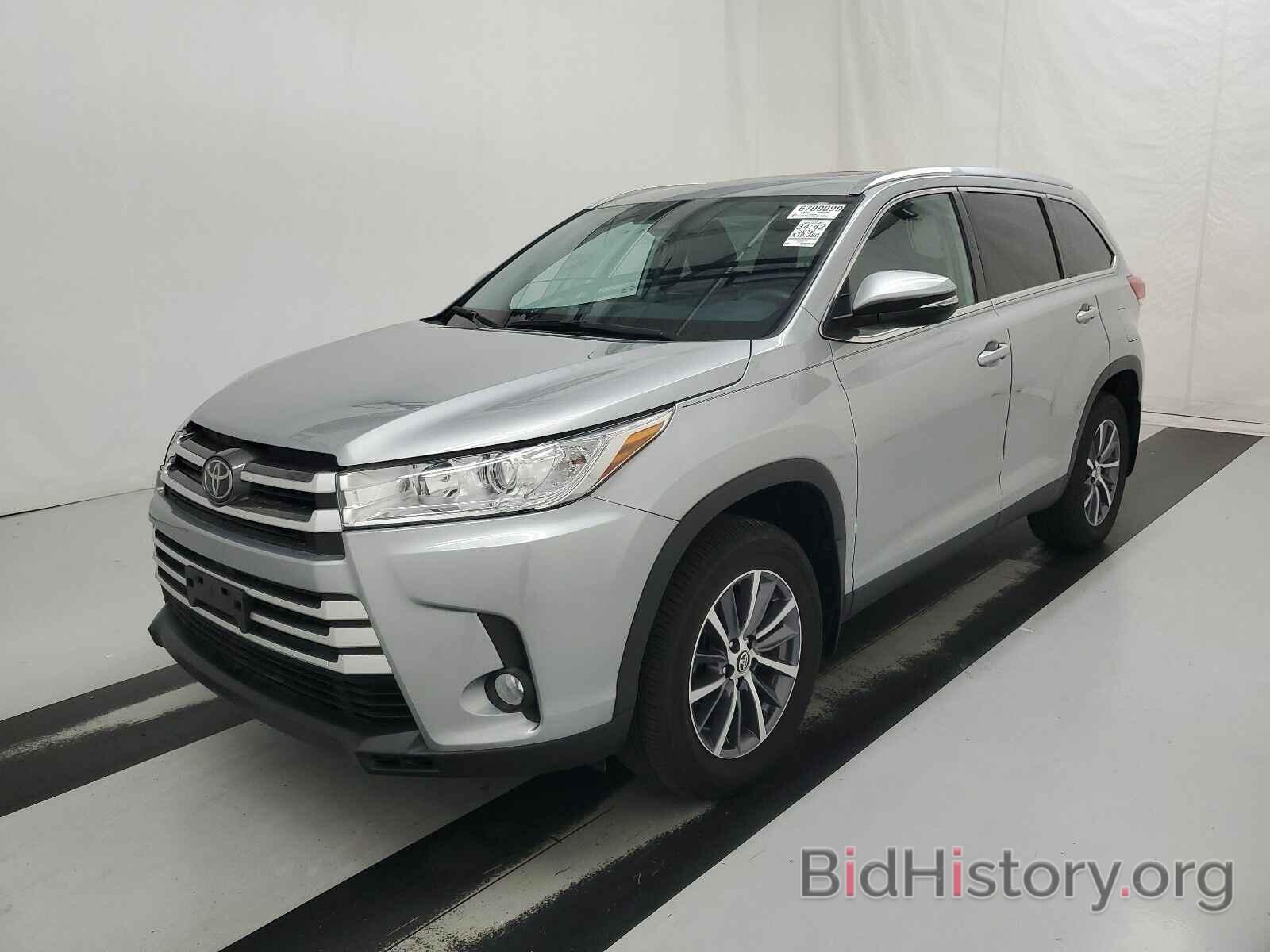 Photo 5TDJZRFH5KS578929 - Toyota Highlander 2019