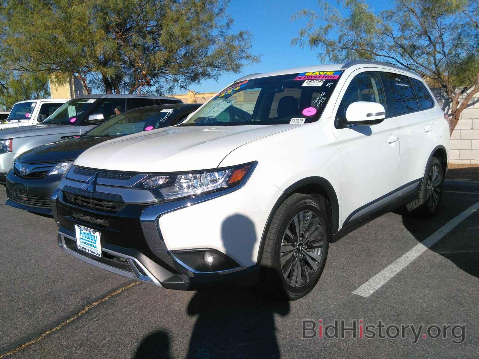 Photo JA4AZ3A32KZ041565 - Mitsubishi Outlander 2019