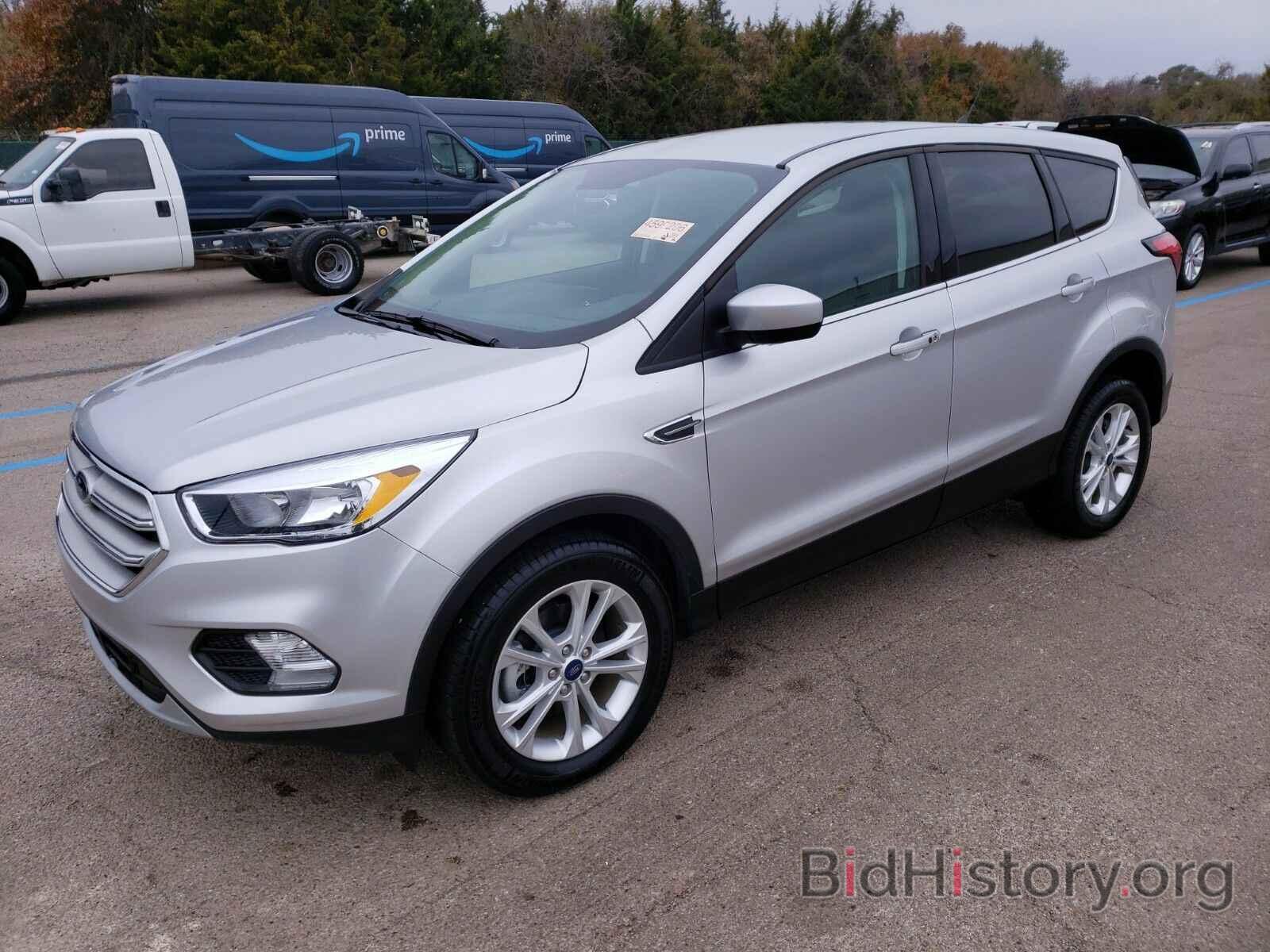 Photo 1FMCU0GD6KUB81347 - Ford Escape 2019