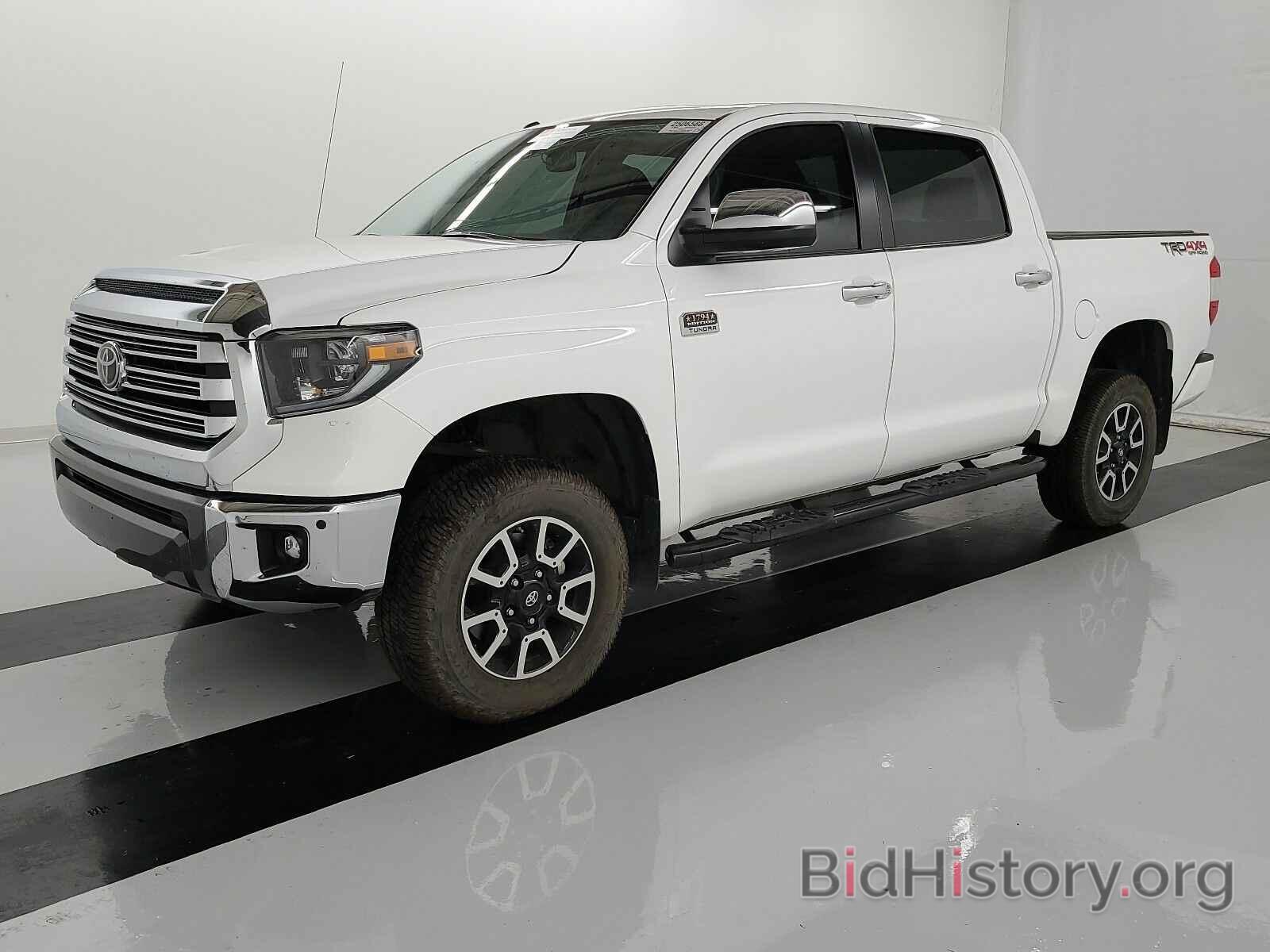 Photo 5TFAY5F16KX841180 - Toyota Tundra 4WD 2019