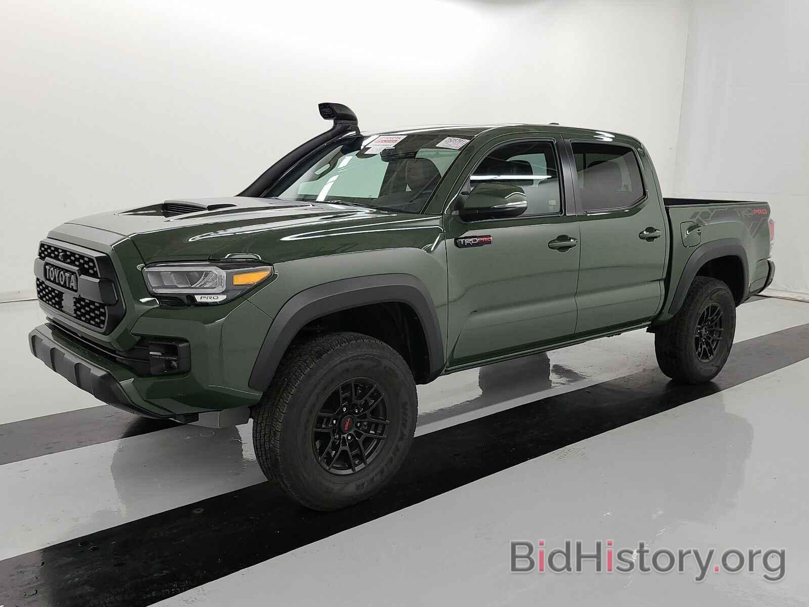 Photo 5TFCZ5AN3LX213644 - Toyota Tacoma 4WD 2020