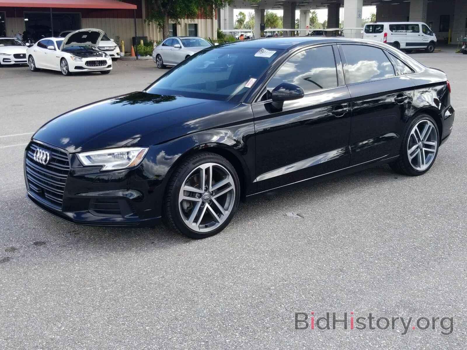 Photo WAUAUGFF8KA125206 - Audi A3 Sedan 2019