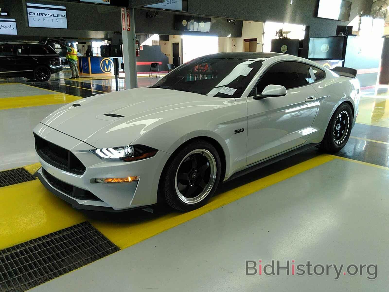 Photo 1FA6P8CF9K5187884 - Ford Mustang GT 2019