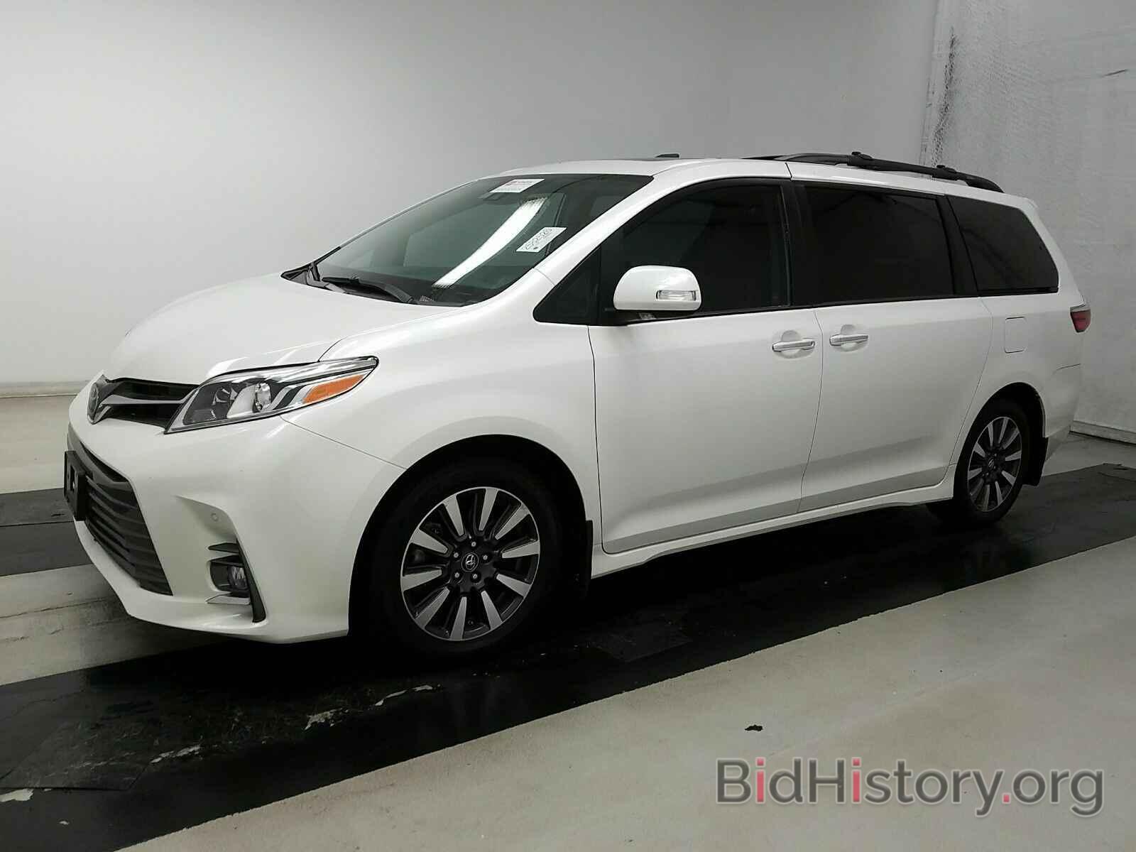 Photo 5TDYZ3DC1KS017713 - Toyota Sienna 2019