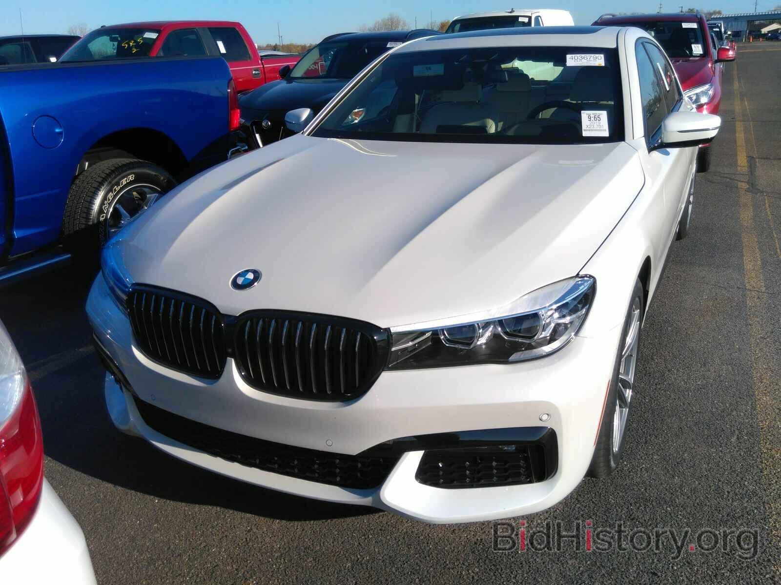 Photo WBA7E4C54KGV28257 - BMW 7 Series 2019