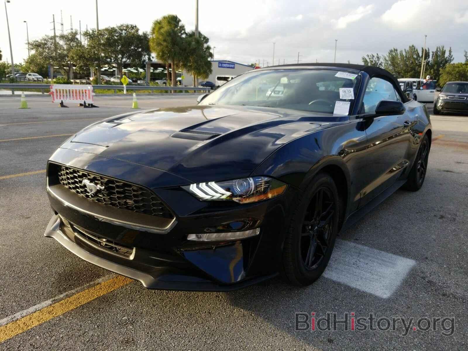 Photo 1FATP8UH1L5135735 - Ford Mustang 2020