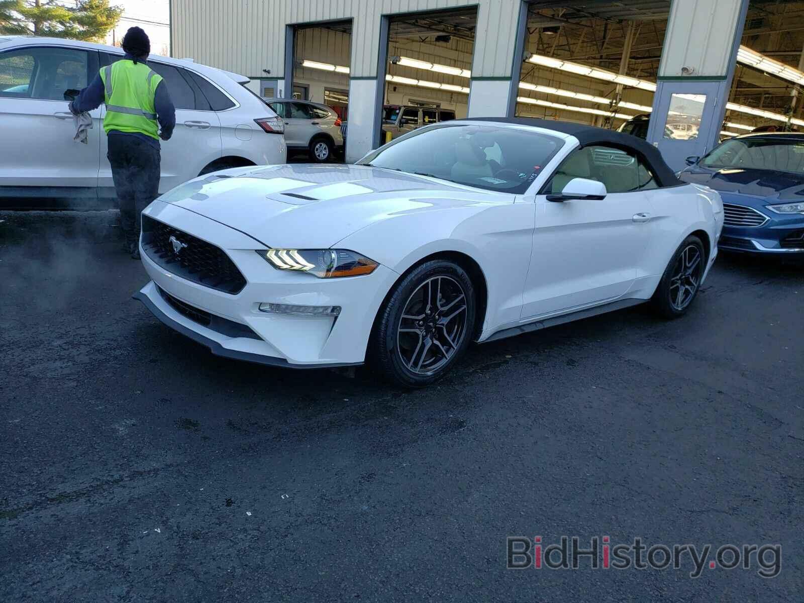 Photo 1FATP8UH0L5101351 - Ford Mustang 2020