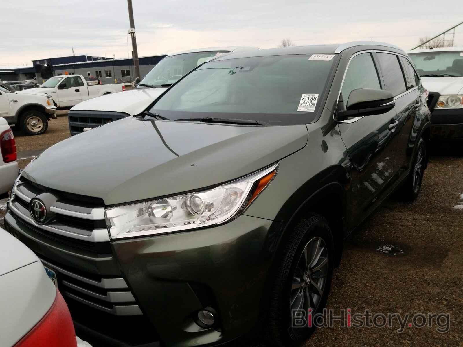 Фотография 5TDJZRFH8KS987118 - Toyota Highlander 2019