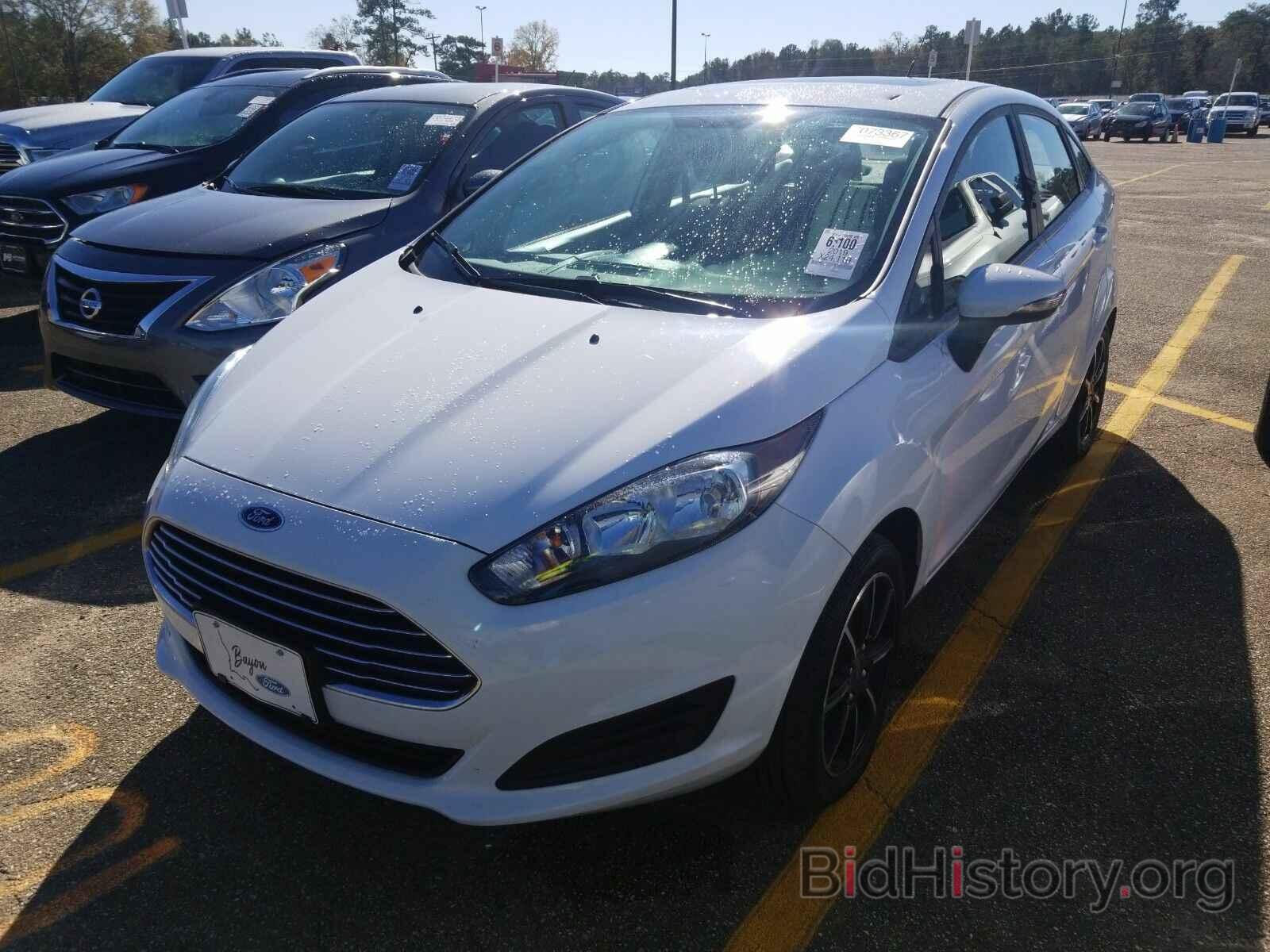 Photo 3FADP4BJ8KM151684 - Ford Fiesta 2019