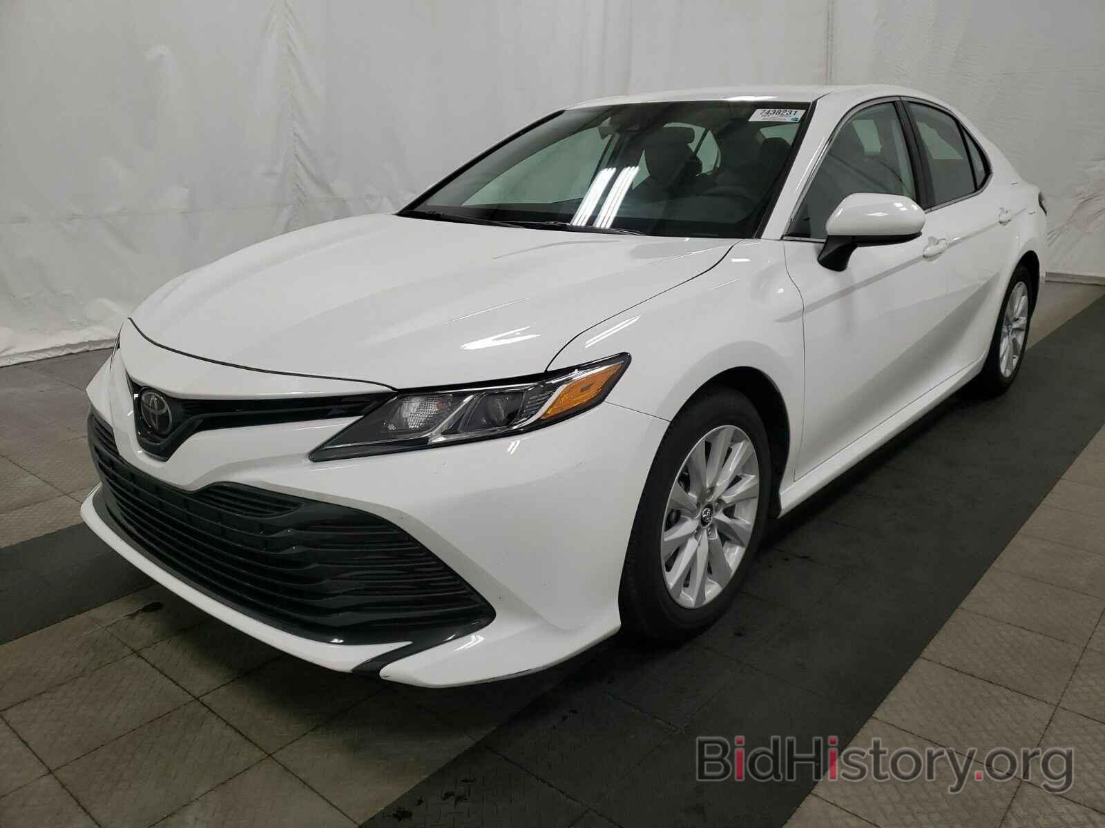 Photo 4T1C11AK3LU333740 - Toyota Camry LE 2020