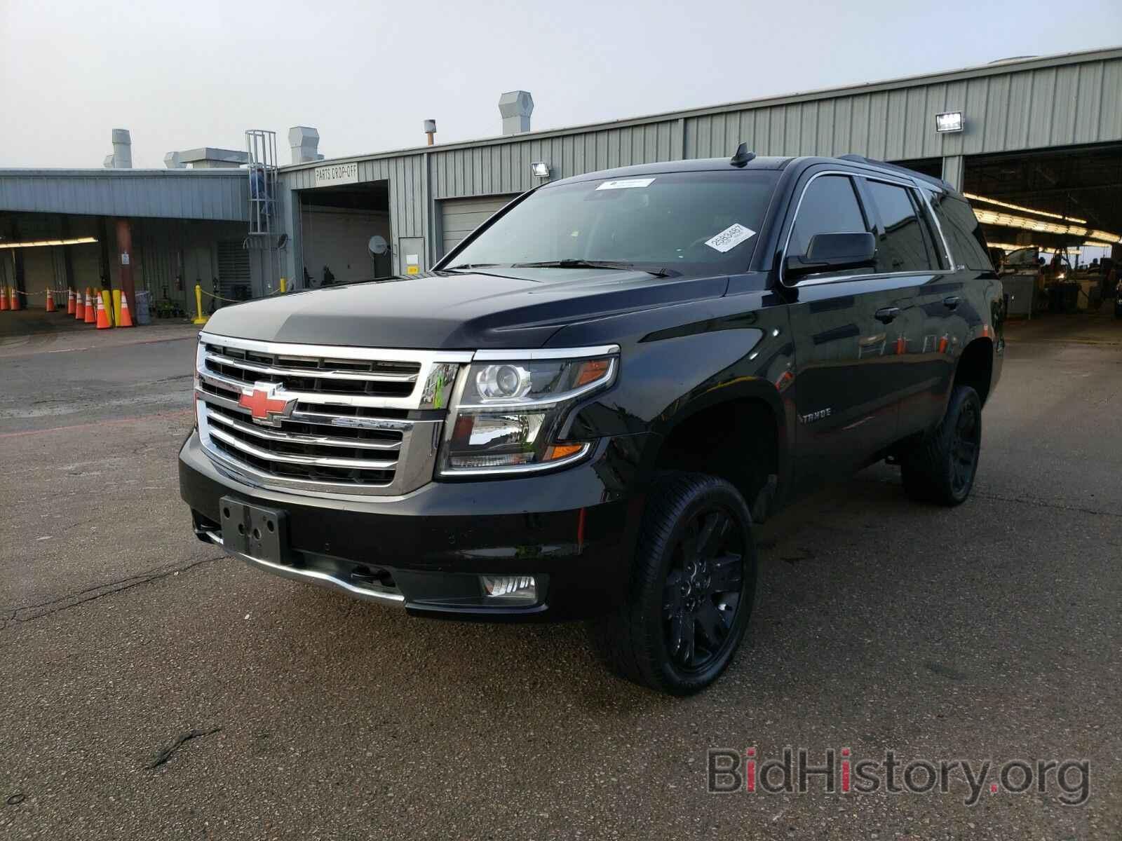 Photo 1GNSKBKC4KR255259 - Chevrolet Tahoe 2019