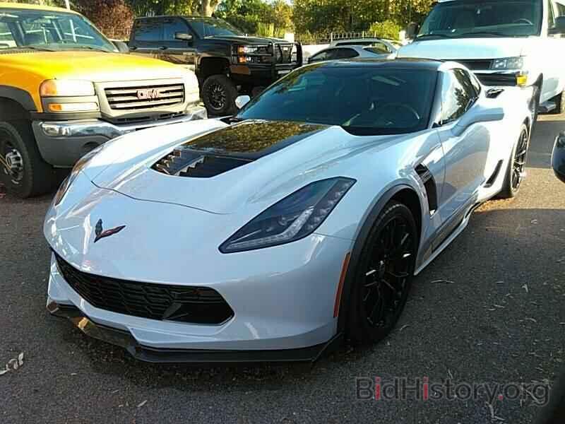 Photo 1G1YT2D63K5601678 - Chevrolet Corvette 2019