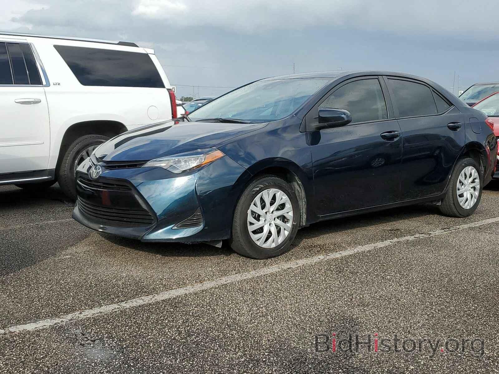 Фотография 5YFBURHE5KP881885 - Toyota Corolla LE 2019