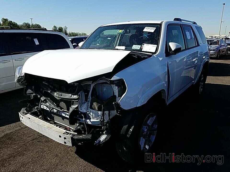 Photo JTEBU5JR8K5667052 - Toyota 4Runner SR5 2019