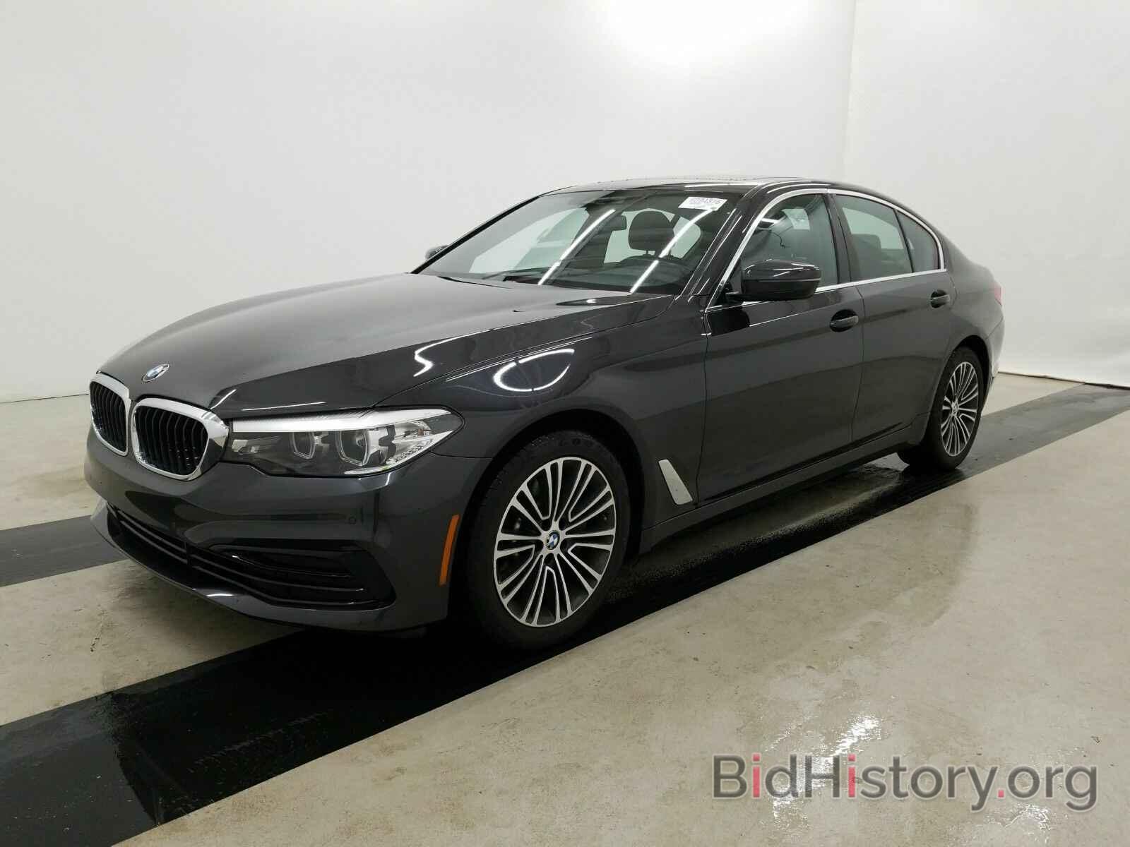 Photo WBAJA5C54KBX86475 - BMW 5 Series 2019