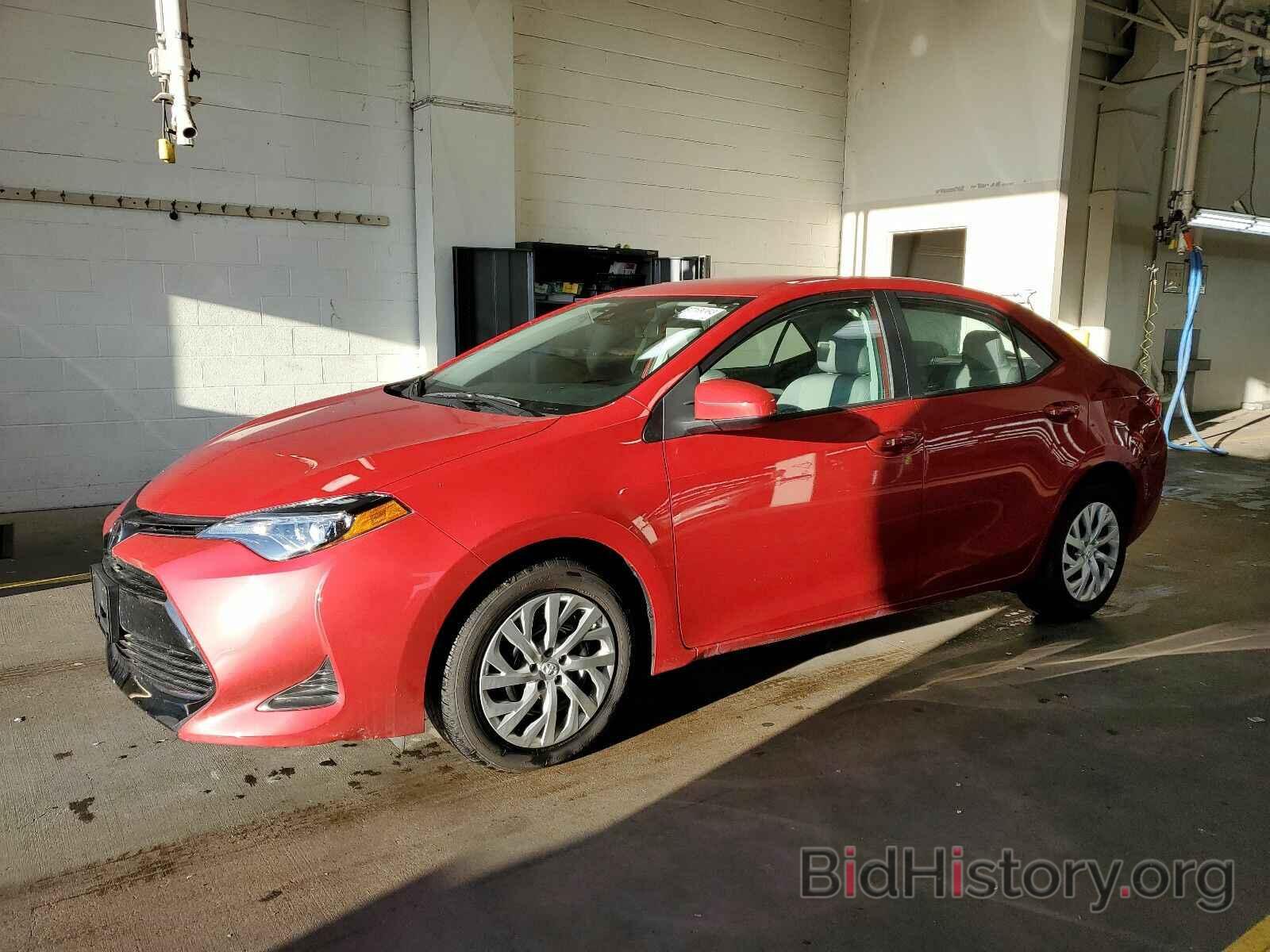 Photo 2T1BURHE1KC222962 - Toyota Corolla LE 2019