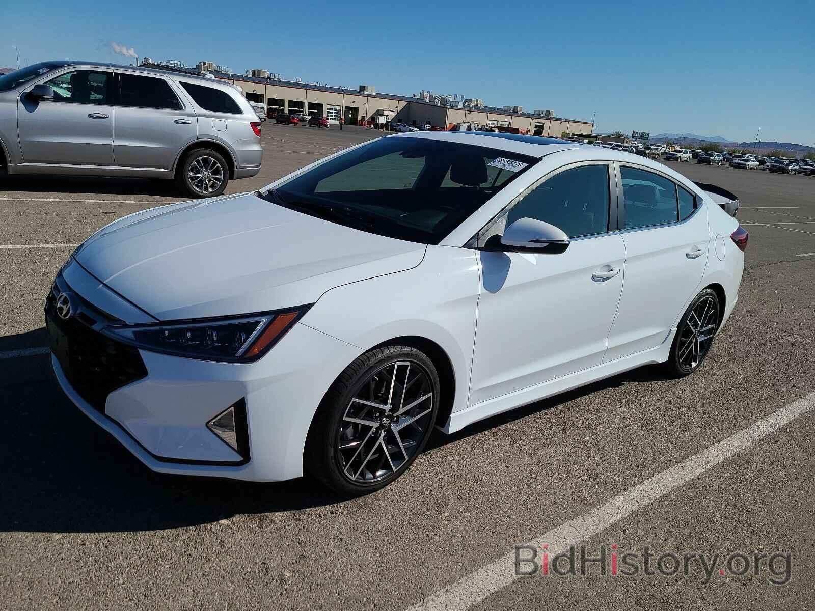 Photo KMHD04LB2KU817693 - Hyundai Elantra 2019