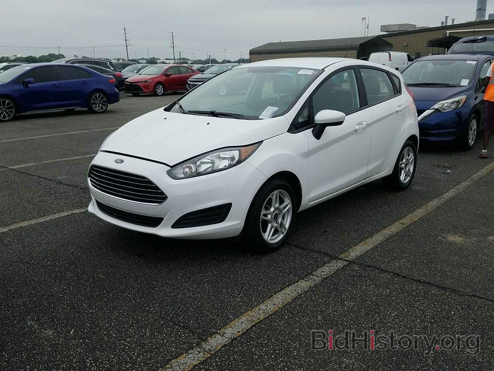 Photo 3FADP4EJ6KM107453 - Ford Fiesta 2019