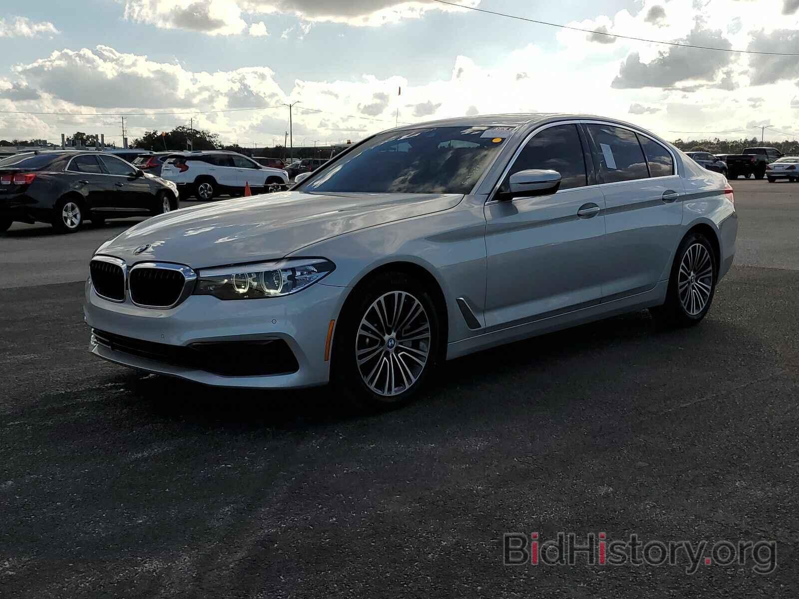 Photo WBAJA5C50KWA58163 - BMW 5 Series 2019