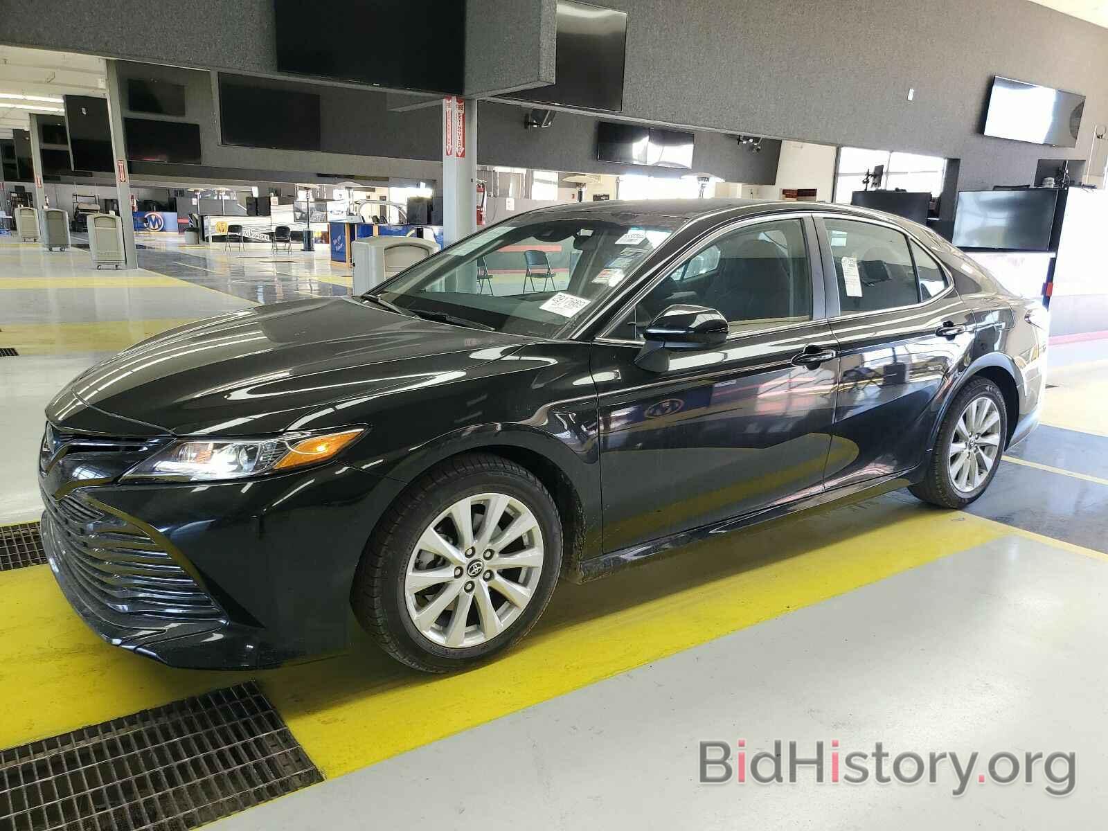 Photo 4T1B11HK7KU231907 - Toyota Camry LE 2019