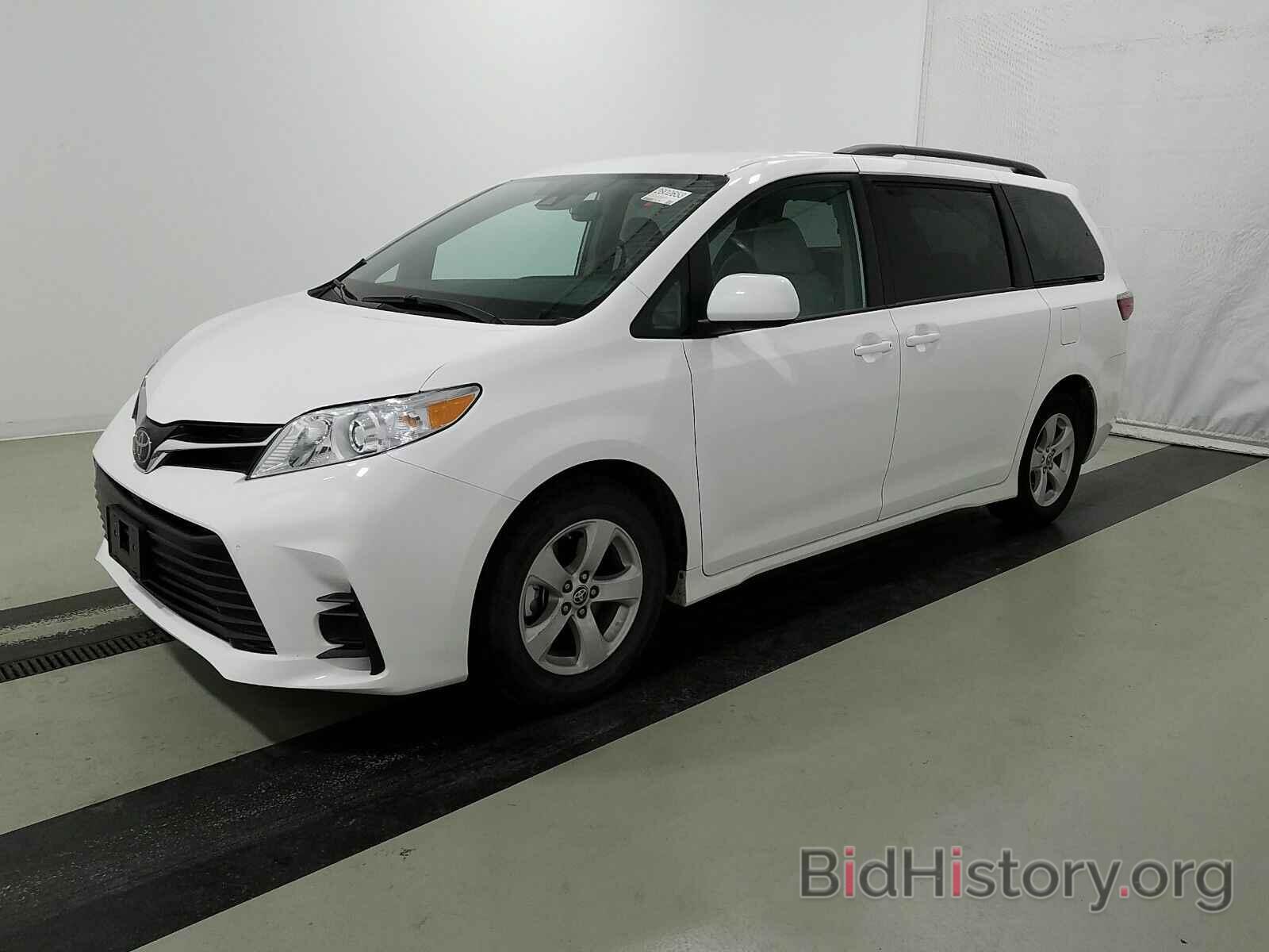 Фотография 5TDKZ3DC2LS070377 - Toyota Sienna LE 2020