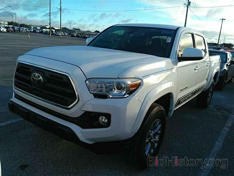 Photo 3TMAZ5CN1KM080908 - Toyota Tacoma 2WD 2019