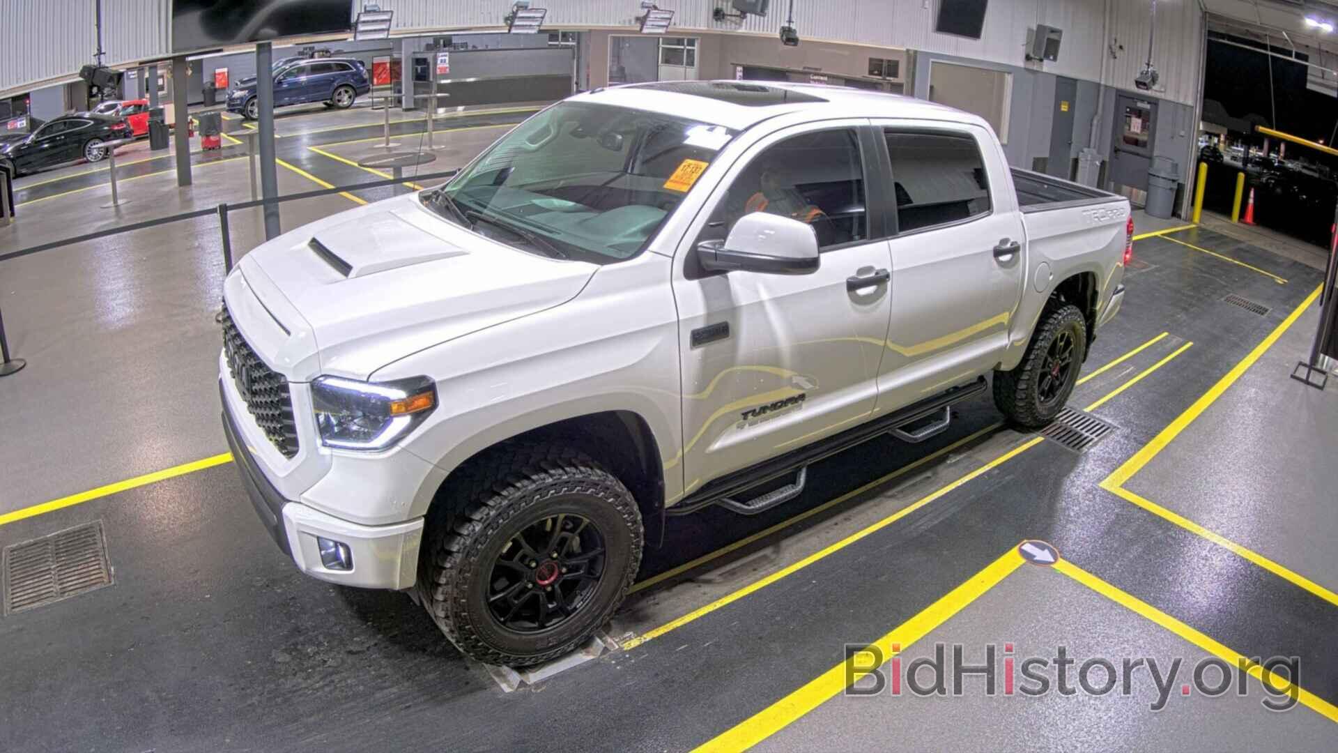 Фотография 5TFDY5F12KX820520 - Toyota Tundra 4WD 2019