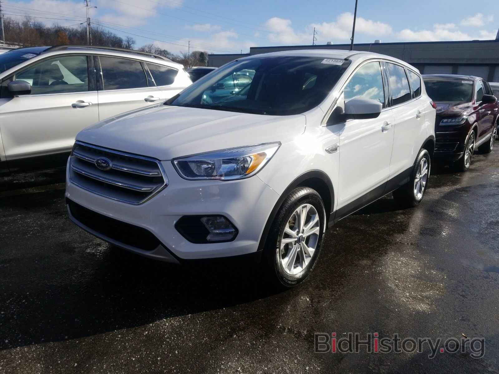 Photo 1FMCU9GD0KUA27088 - Ford Escape 2019