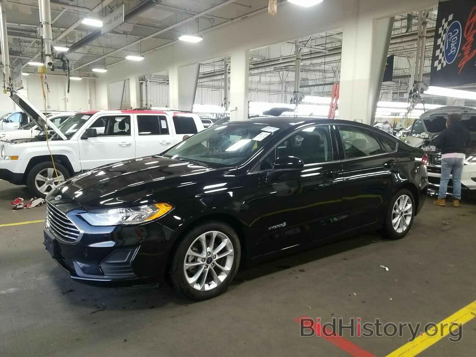 Photo 3FA6P0LU0KR125643 - Ford Fusion Hybrid 2019