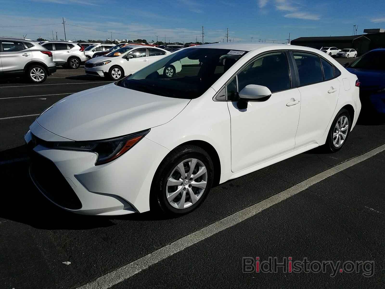 Photo JTDEPMAEXMJ117894 - Toyota Corolla LE 2021