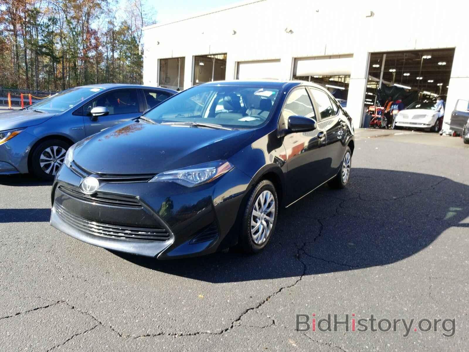 Photo 2T1BURHE8KC185165 - Toyota Corolla LE 2019