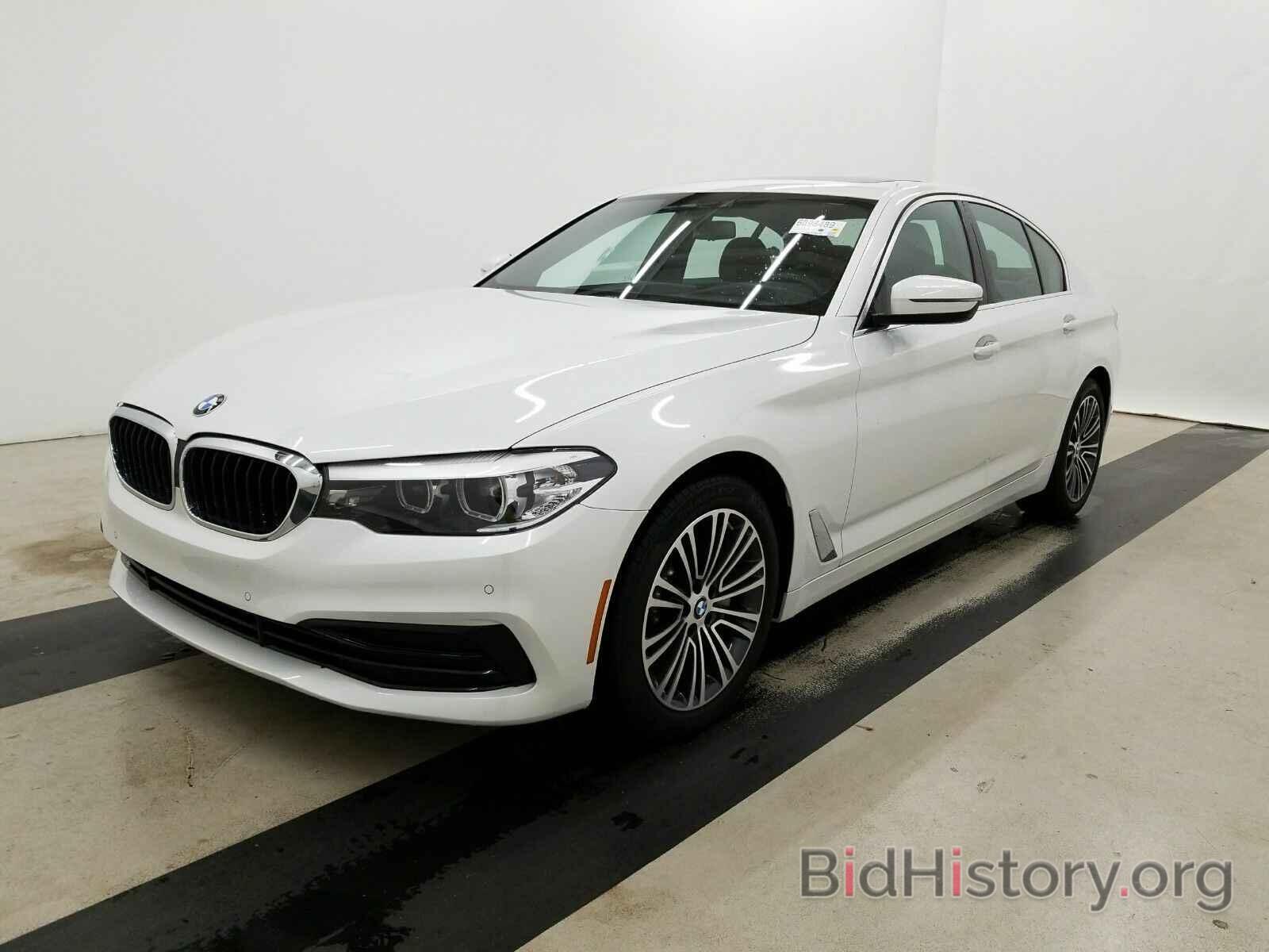 Photo WBAJE5C58KG919357 - BMW 5 Series 2019