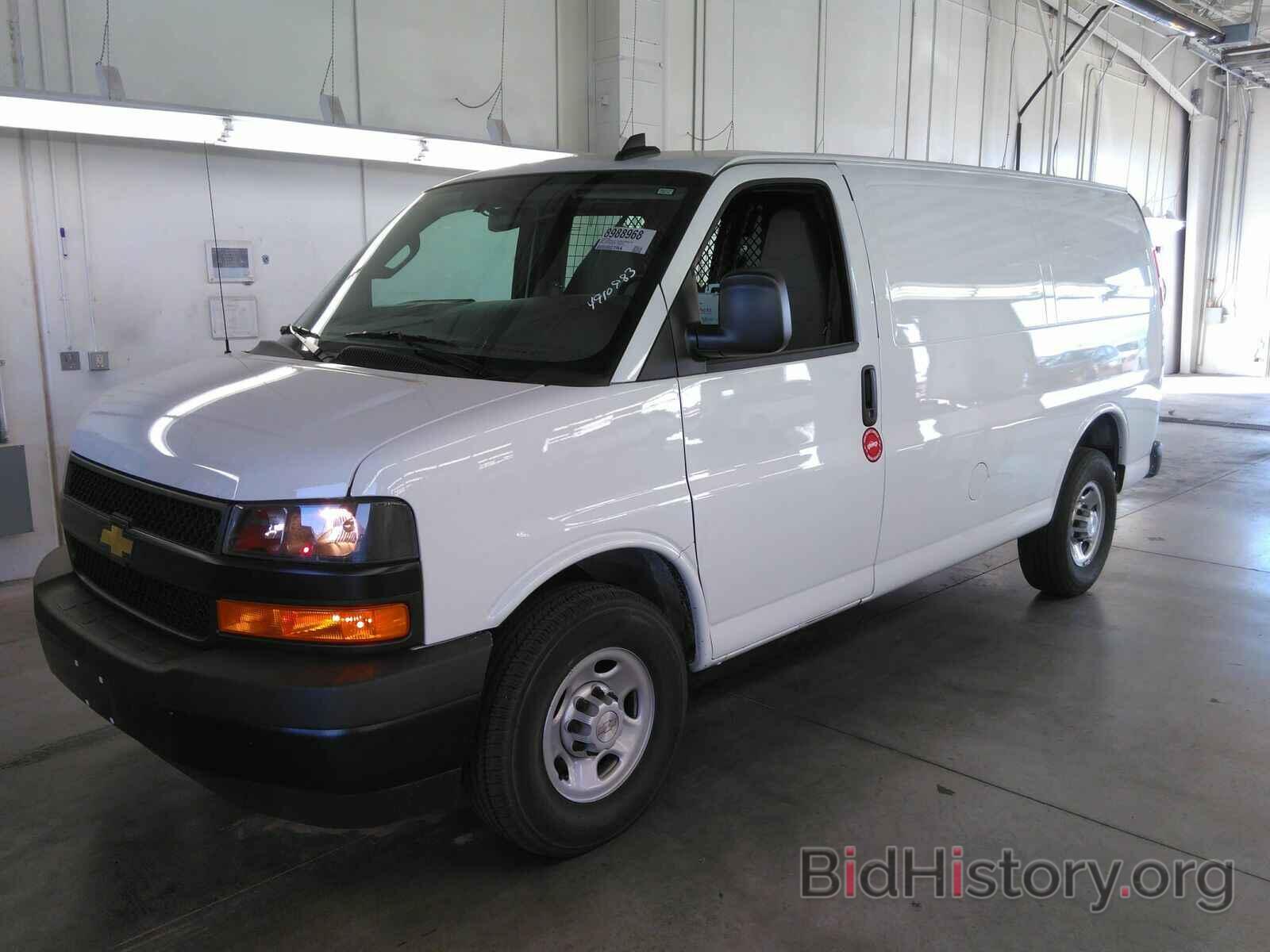 Photo 1GCWGAFP9L1149165 - Chevrolet Express Cargo Van 2020