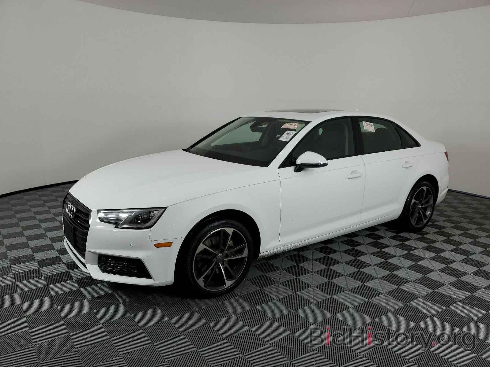 Photo WAUGMAF47KN021921 - Audi A4 2019