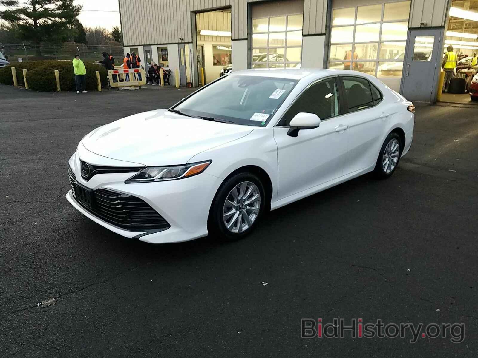 Photo 4T1B11HK1KU170618 - Toyota Camry LE 2019