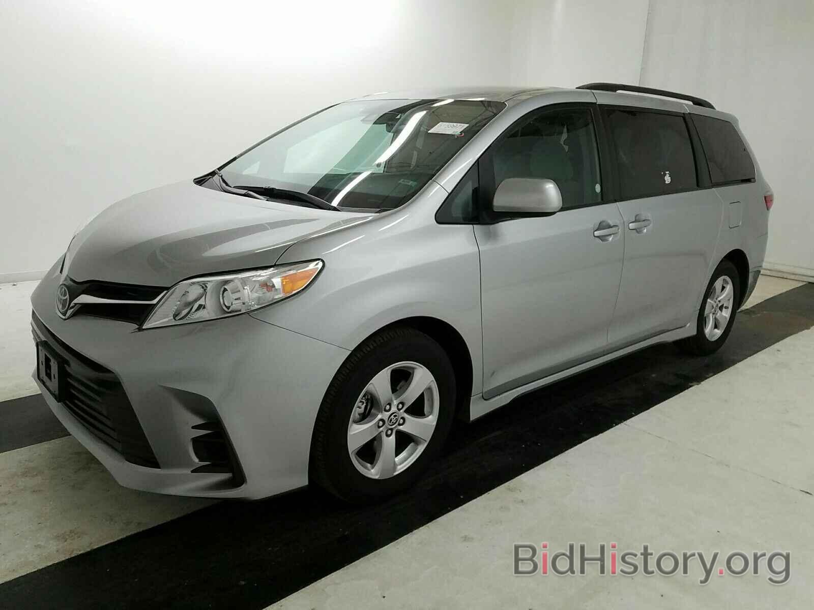 Фотография 5TDKZ3DC3LS068573 - Toyota Sienna LE 2020