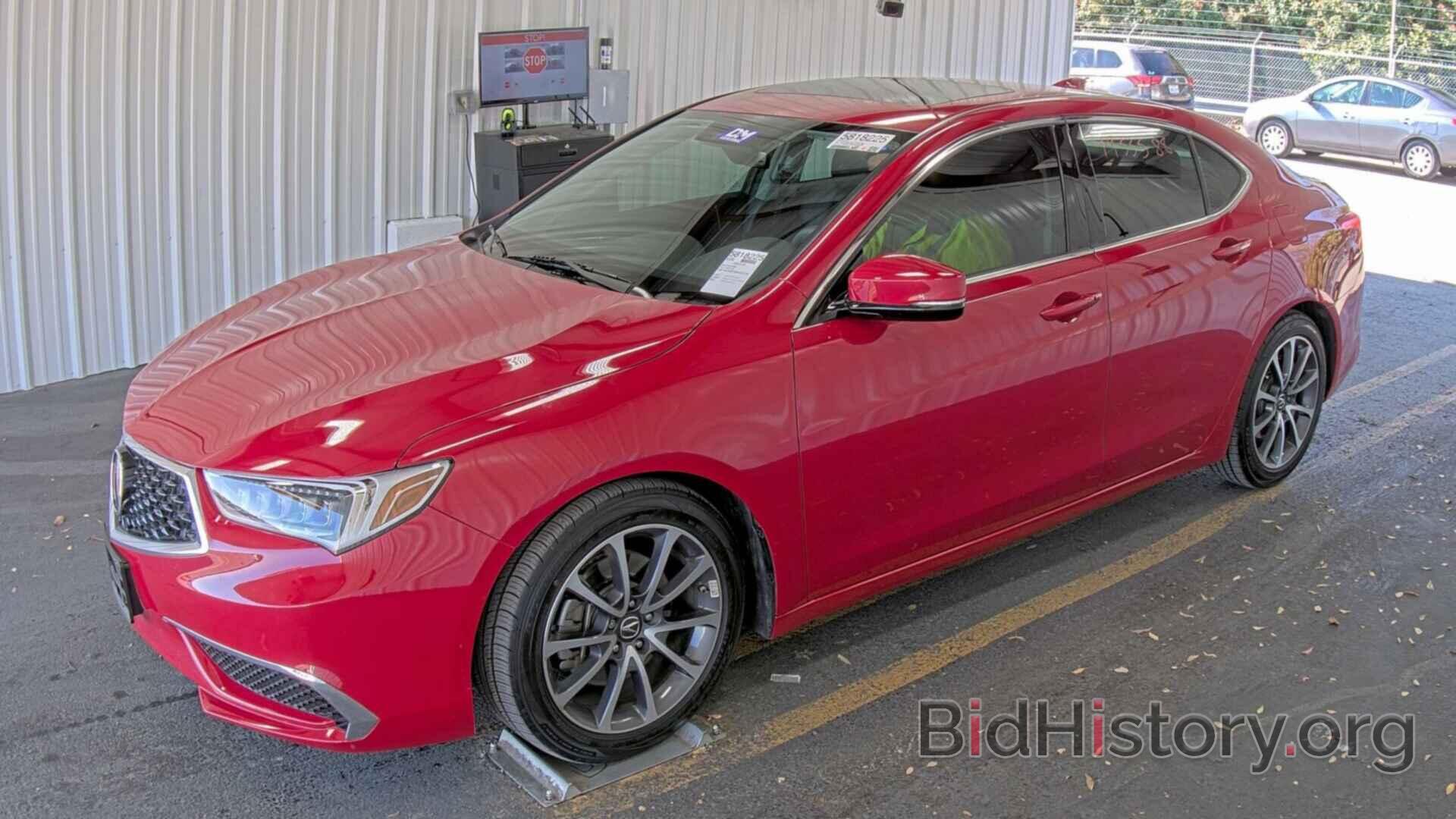 Фотография 19UUB2F38KA009133 - Acura TLX 2019