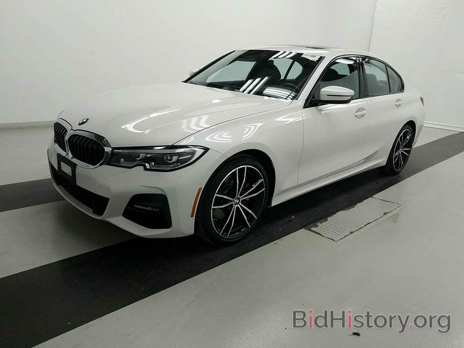 Photo WBA5R7C57KAJ83452 - BMW 3 Series 2019