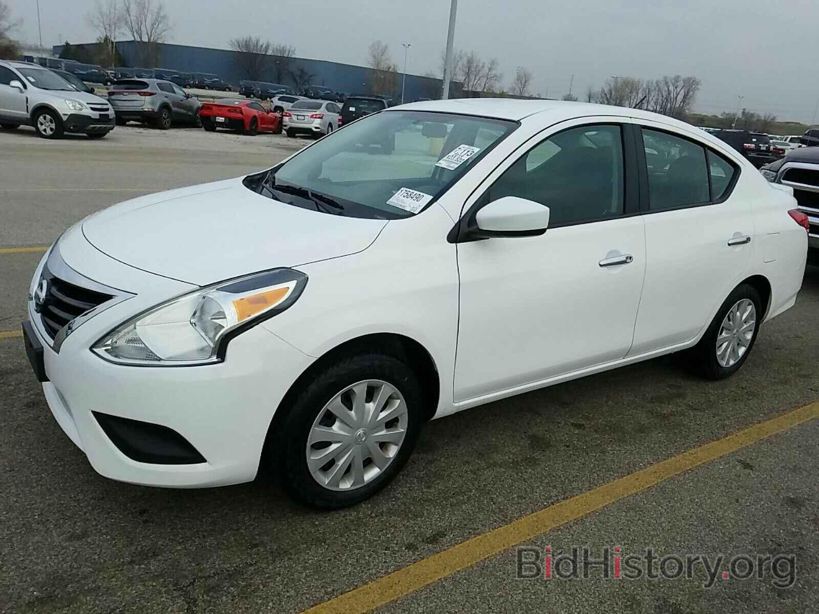 Photo 3N1CN7AP3KL858414 - Nissan Versa Sedan 2019