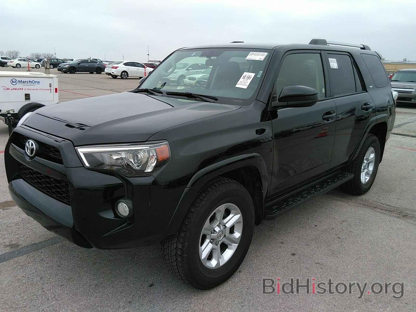 Photo JTEBU5JR0K5664596 - Toyota 4Runner SR5 2019